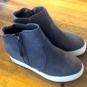 Suede type material short booties